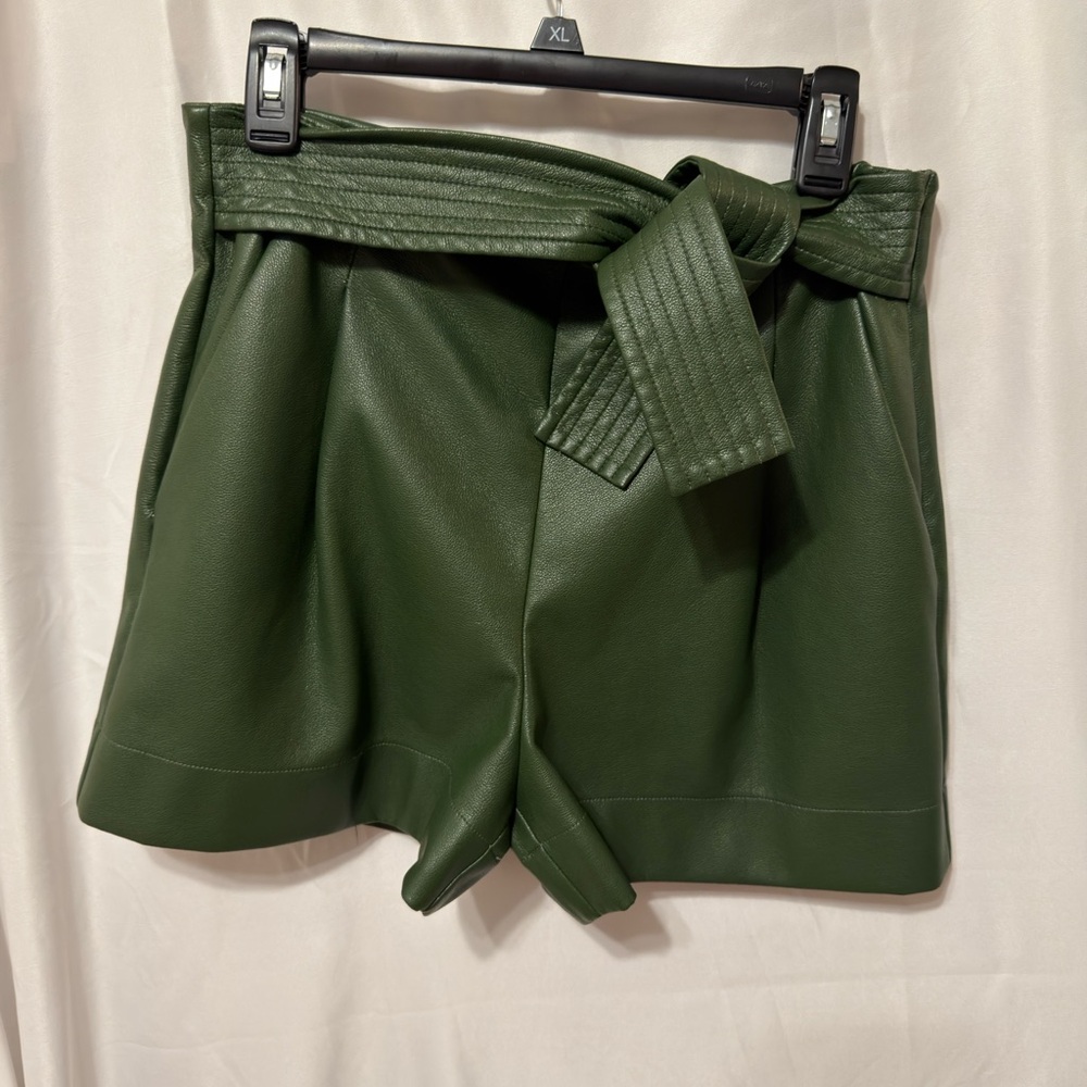 $198 Marie Oliver Pixie High Rise Shorts Tie Waist Green Vegan Leather size 8